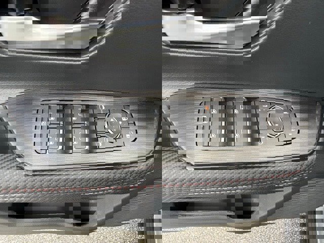 New 2025 Nissan Kicks SR w/ SR Premium Package image 11