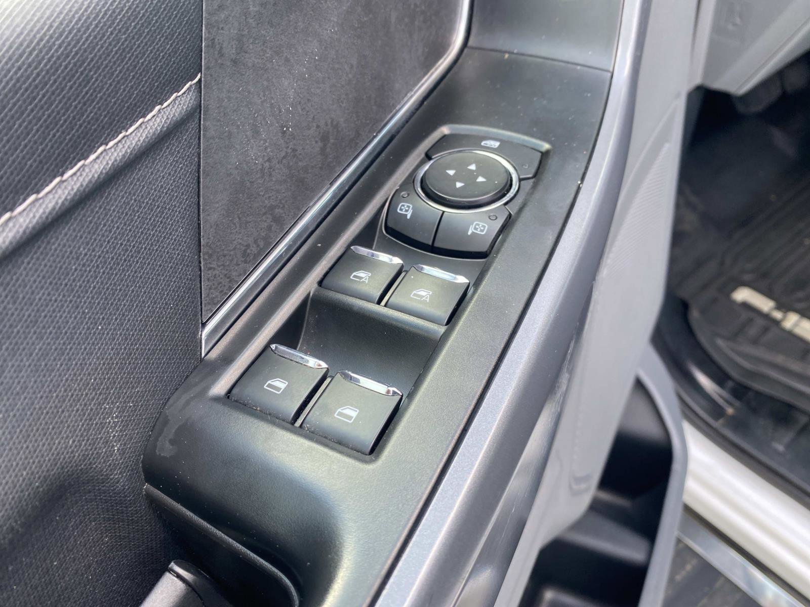 Used 2025 Ford F150 XLT w/ Equipment Group 301A Standard image 16