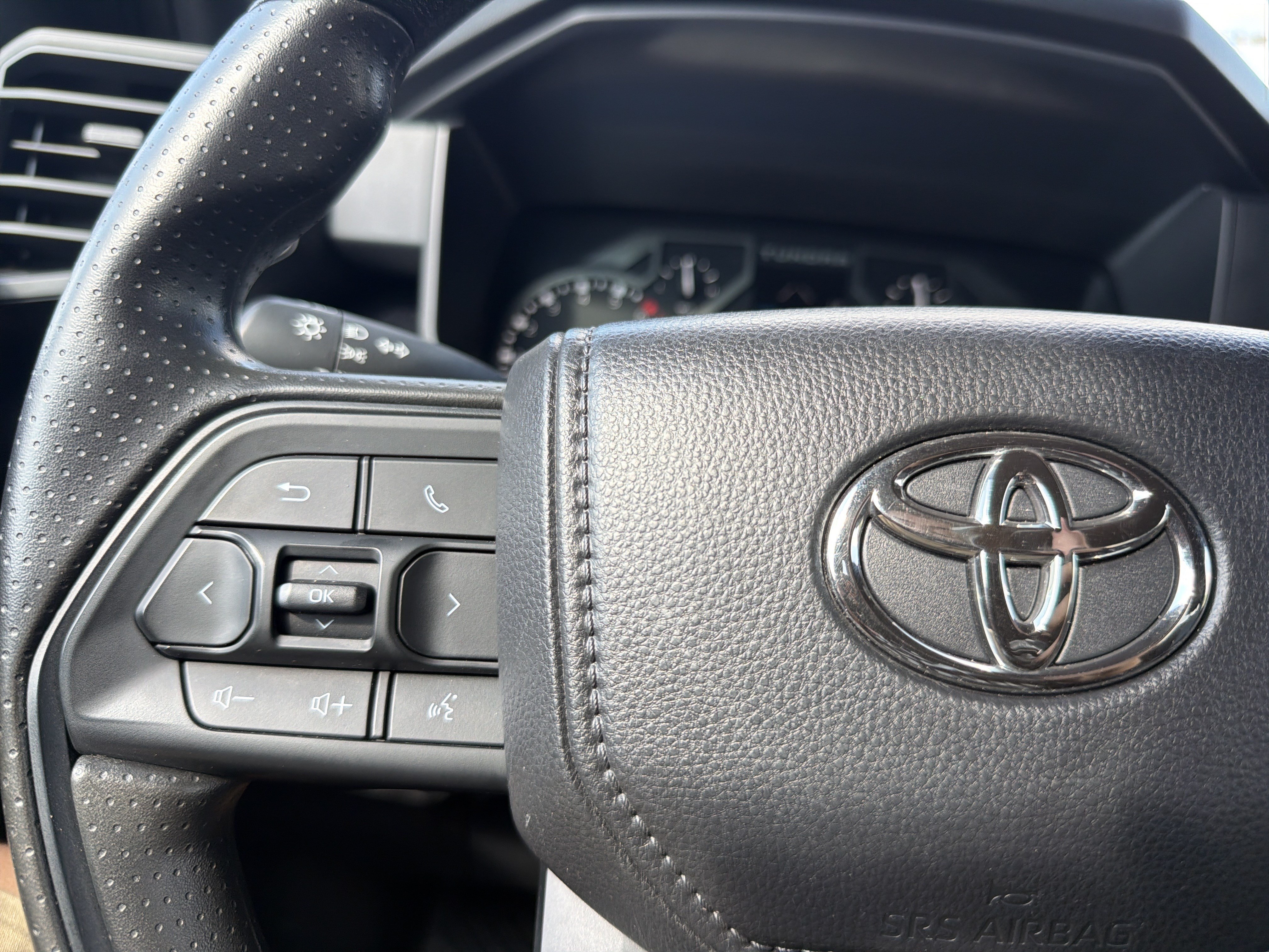 Certified 2025 Toyota Tundra SR AWD/4WD image 10
