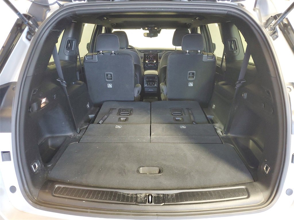 Used 2024 Jeep Grand Cherokee L Laredo image 26