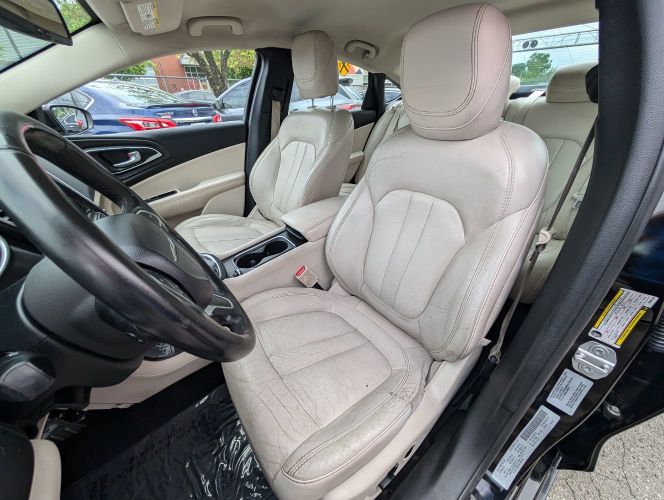 Used 2017 Chrysler 200 Limited Platinum FWD image 15