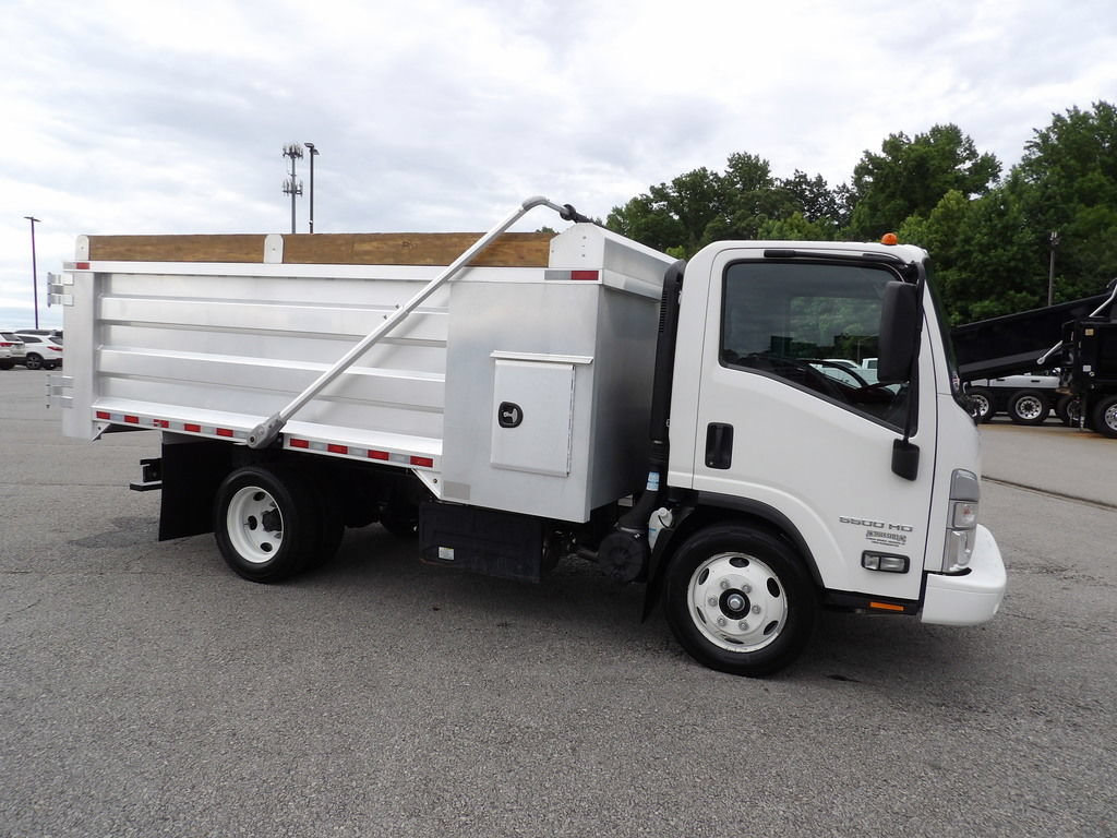 Used 2024 Chevrolet Low Cab Forward 5500HD RWD image 22
