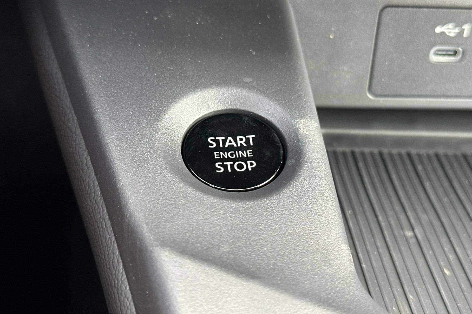 New 2026 Nissan Sentra SR w/ Floor Mat Package FWD image 18