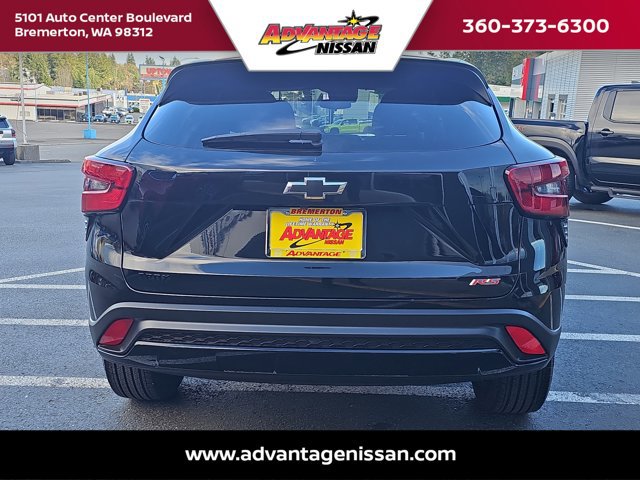 Used 2024 Chevrolet Trax RS FWD image 4