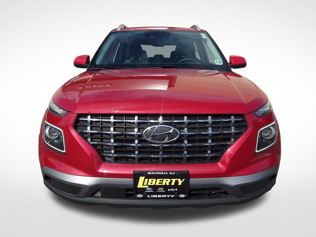 Certified 2023 Hyundai Venue Limited FWD image 9