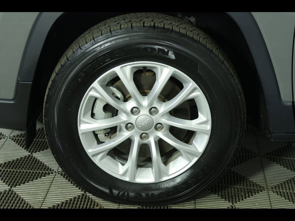 Used 2022 Jeep Cherokee Latitude Lux AWD/4WD image 8