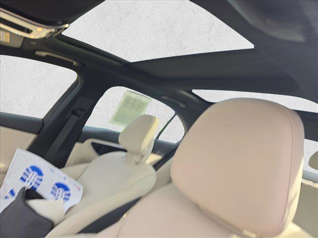 Used 2025 Mercedes-Benz C 300 Sedan image 14