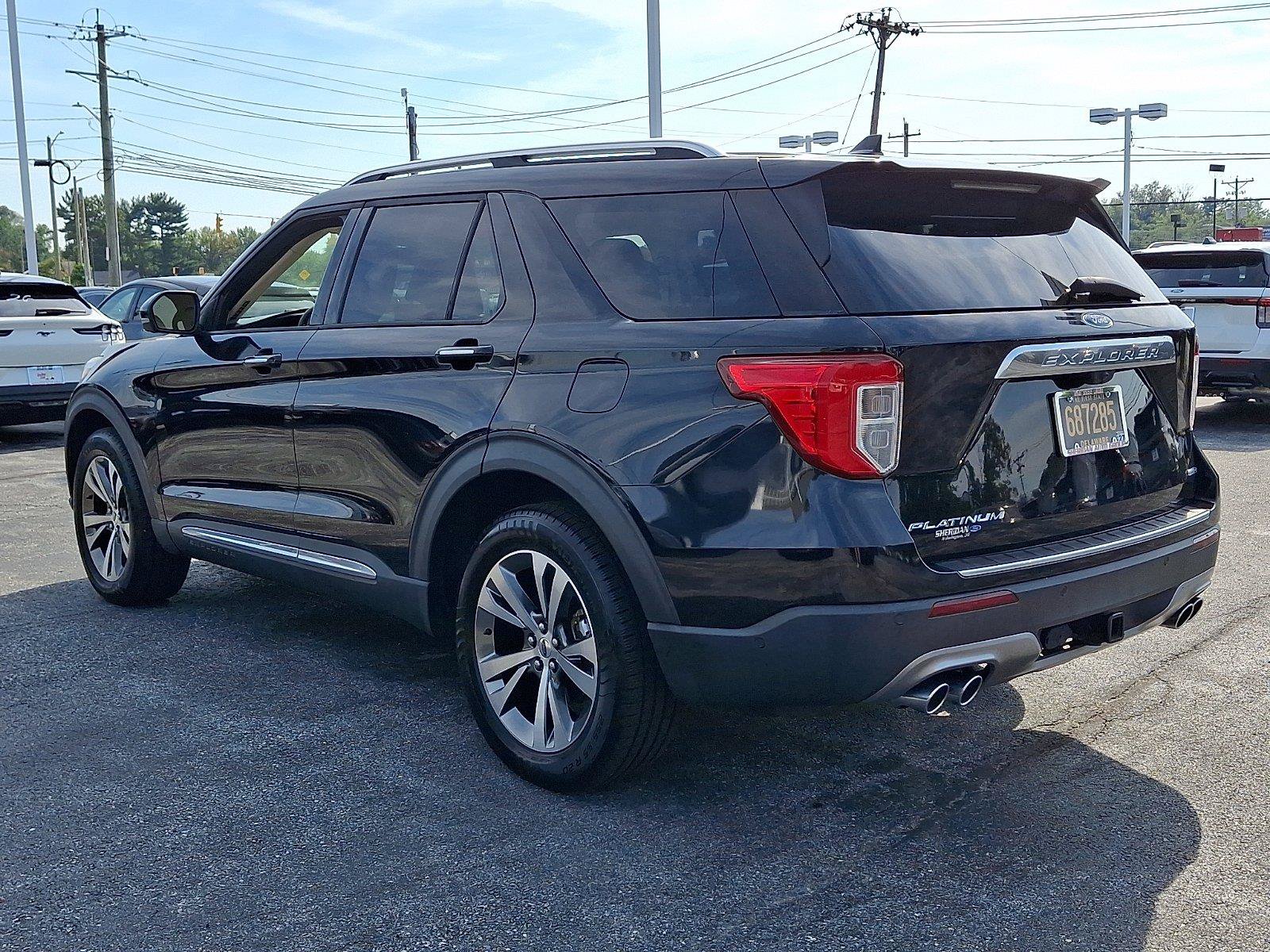 Used 2020 Ford Explorer Platinum w/ Premium Technology Package AWD/4WD image 5