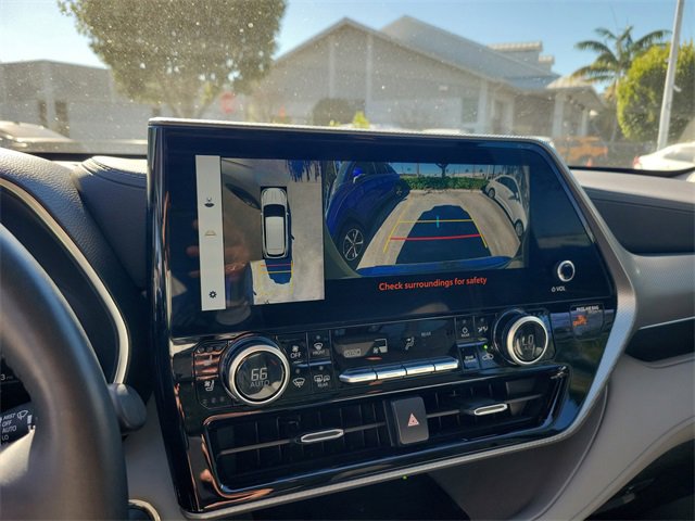 Used 2023 Toyota Highlander Platinum image 22