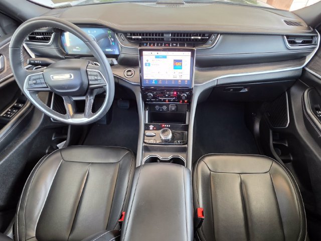 Used 2024 Jeep Grand Cherokee Limited 4xe AWD/4WD image 9