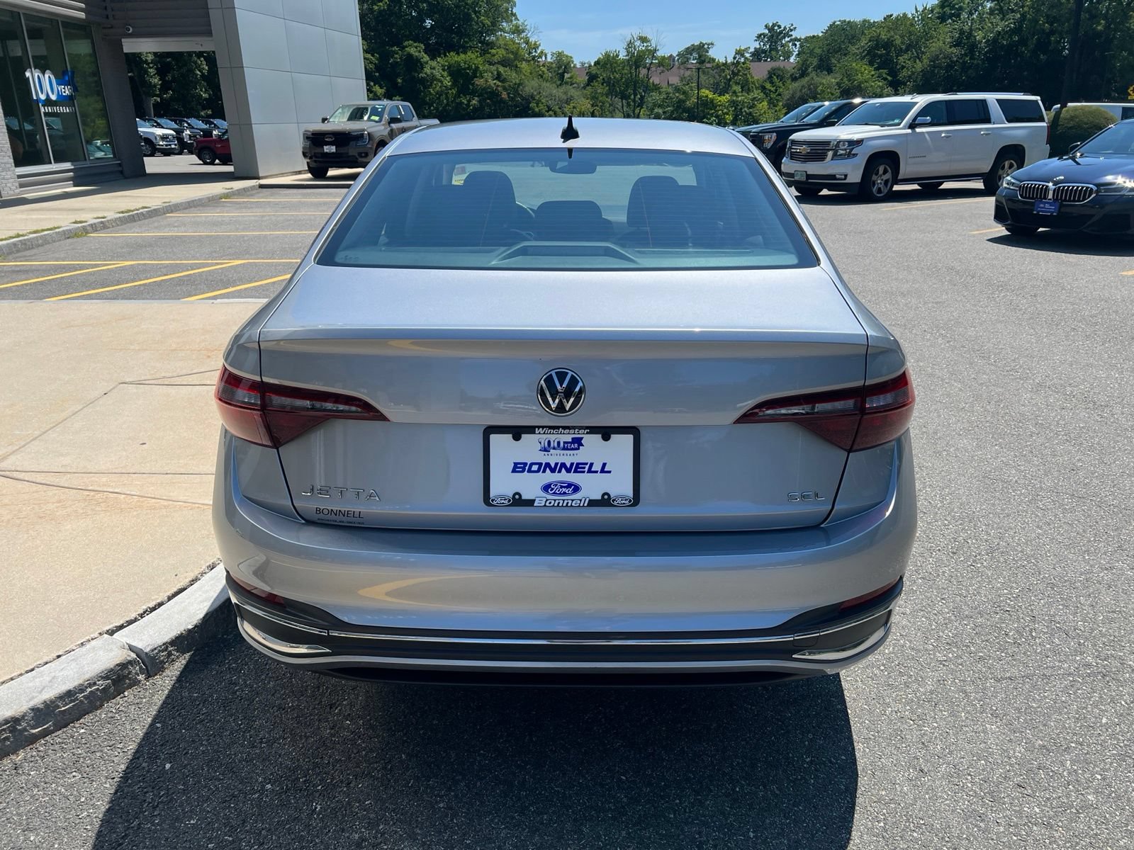 Used 2024 Volkswagen Jetta SEL FWD image 6