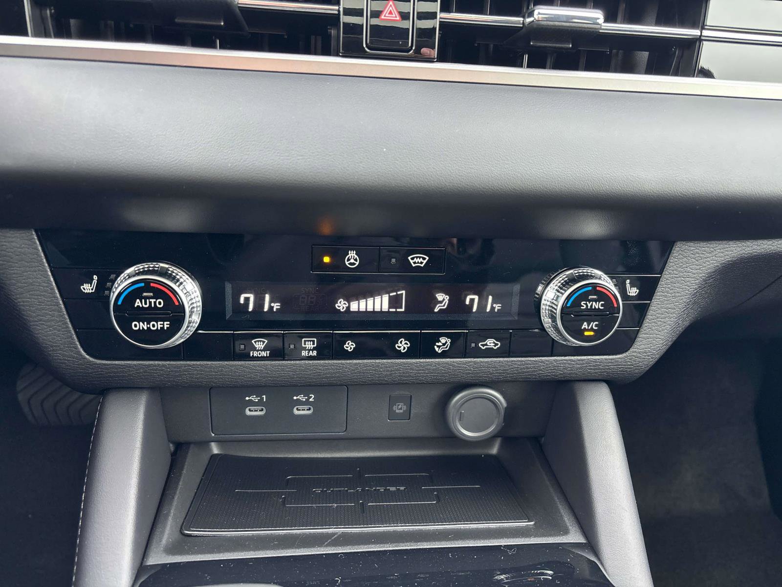 New 2026 Mitsubishi Outlander Trail Edition image 12