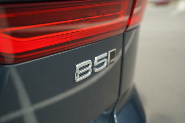 Used 2024 Volvo XC60 B5 Plus w/ Protection Package Premier image 40