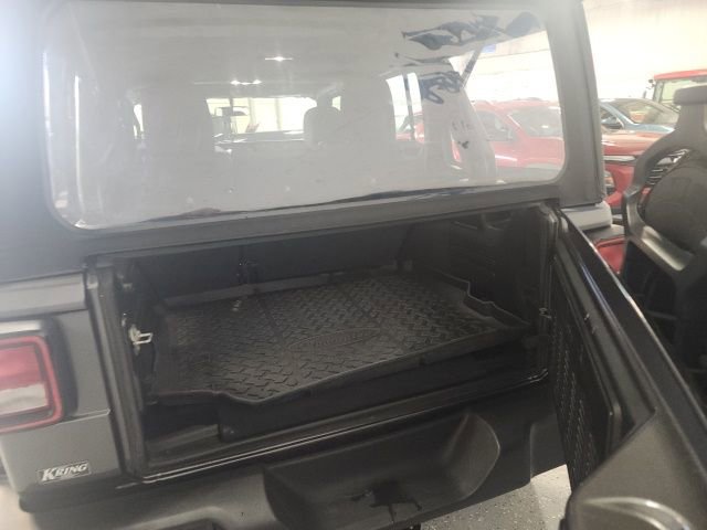 Used 2023 Jeep Wrangler Unlimited Sport AWD/4WD image 18