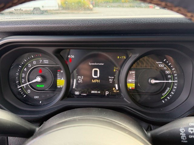 Used 2024 Jeep Wrangler Unlimited w/ Convenience Group AWD/4WD image 7