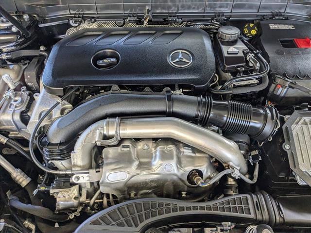 Used 2025 Mercedes-Benz GLB 250 image 21