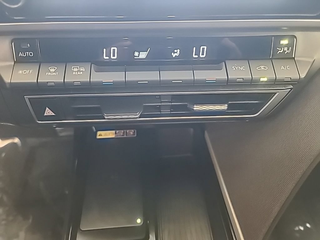 Used 2026 Toyota Camry LE FWD image 34