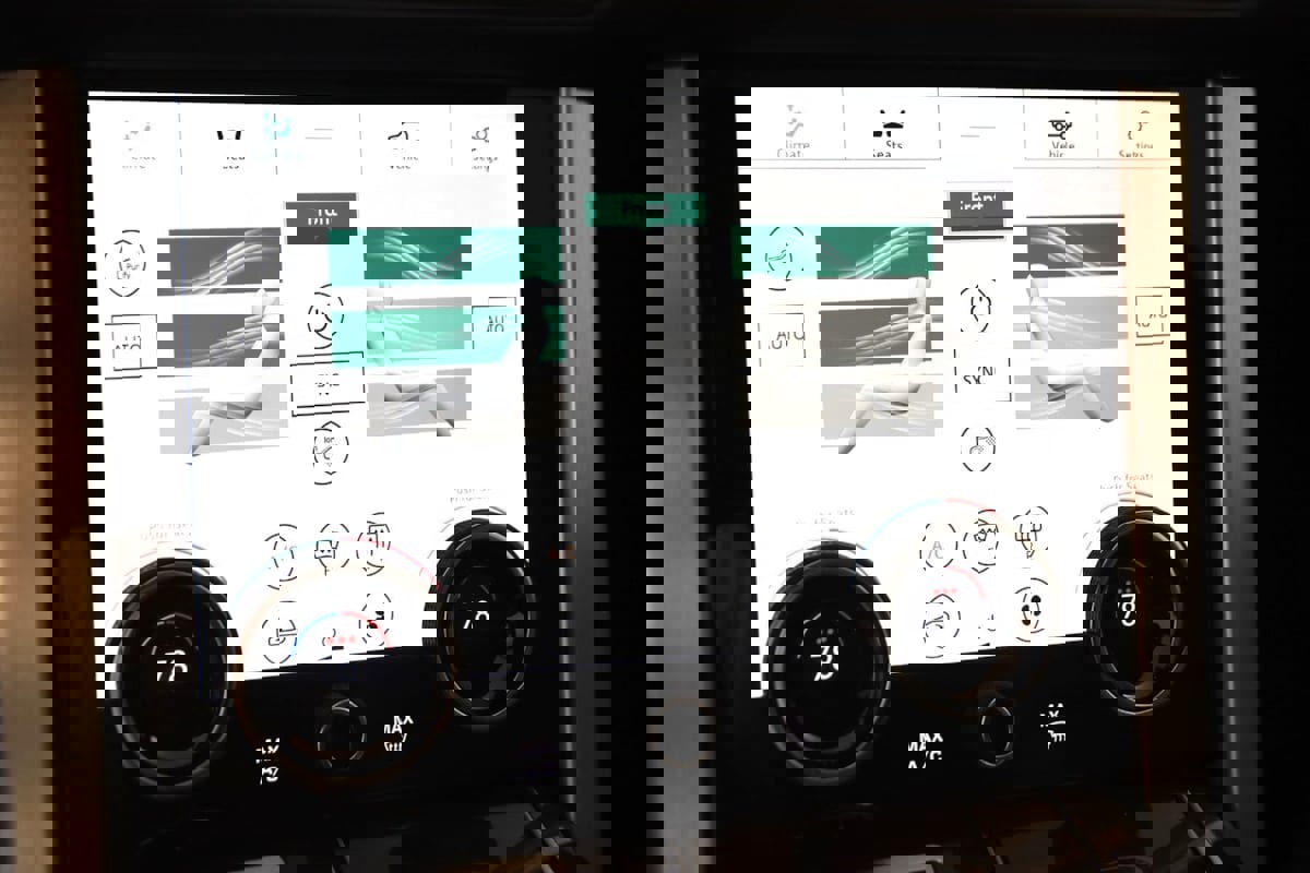 Used 2021 Land Rover Range Rover P525 Westminster Edition image 36