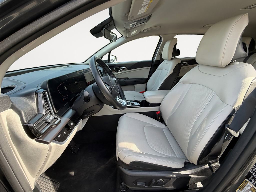 Used 2023 Kia Sportage EX image 12