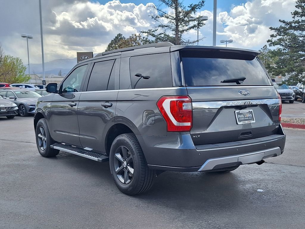 Used 2018 Ford Expedition XLT w/ Equipment Group 202A AWD/4WD image 5