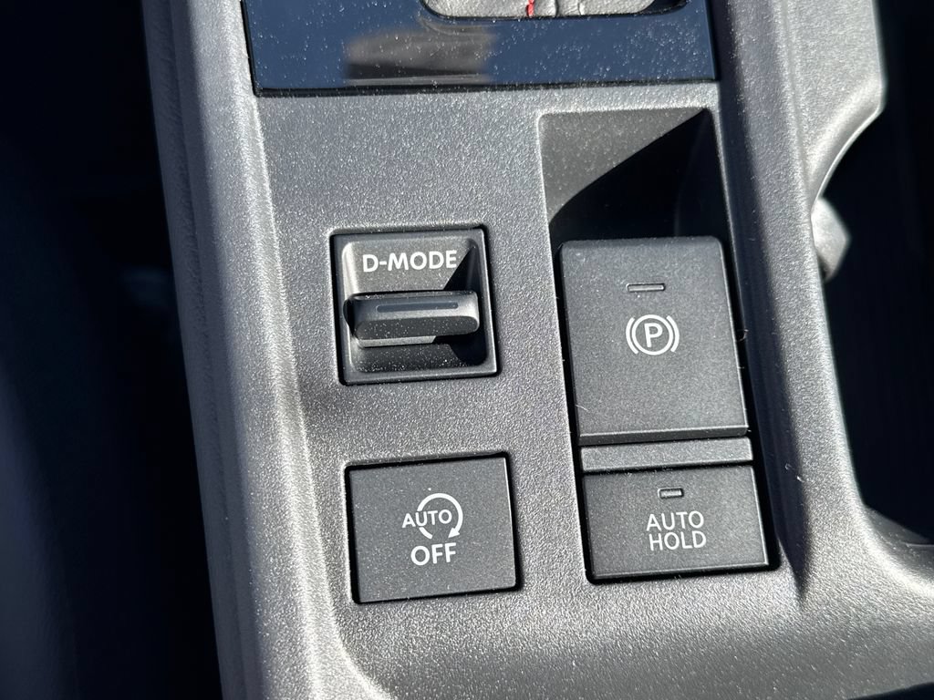 New 2026 Nissan Sentra SR w/ SR Premium Package FWD image 37