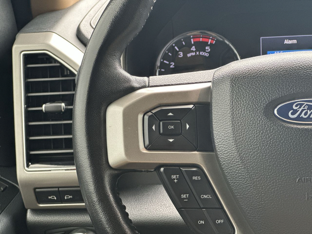 Used 2022 Ford F350 Lariat w/ Lariat Value Package AWD/4WD image 31