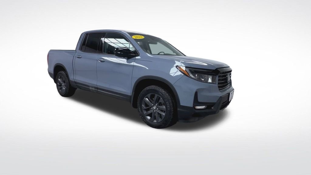 Used 2023 Honda Ridgeline Sport image 2