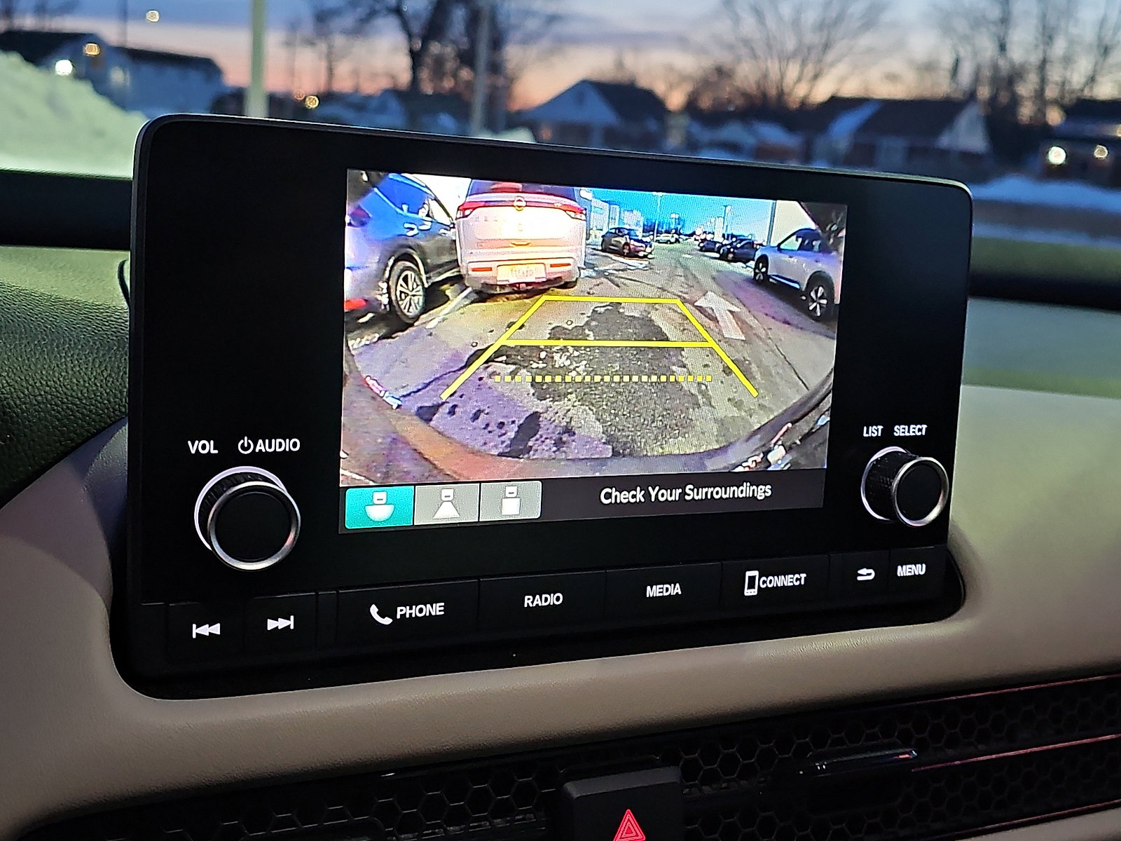 Used 2023 Honda HR-V LX image 17