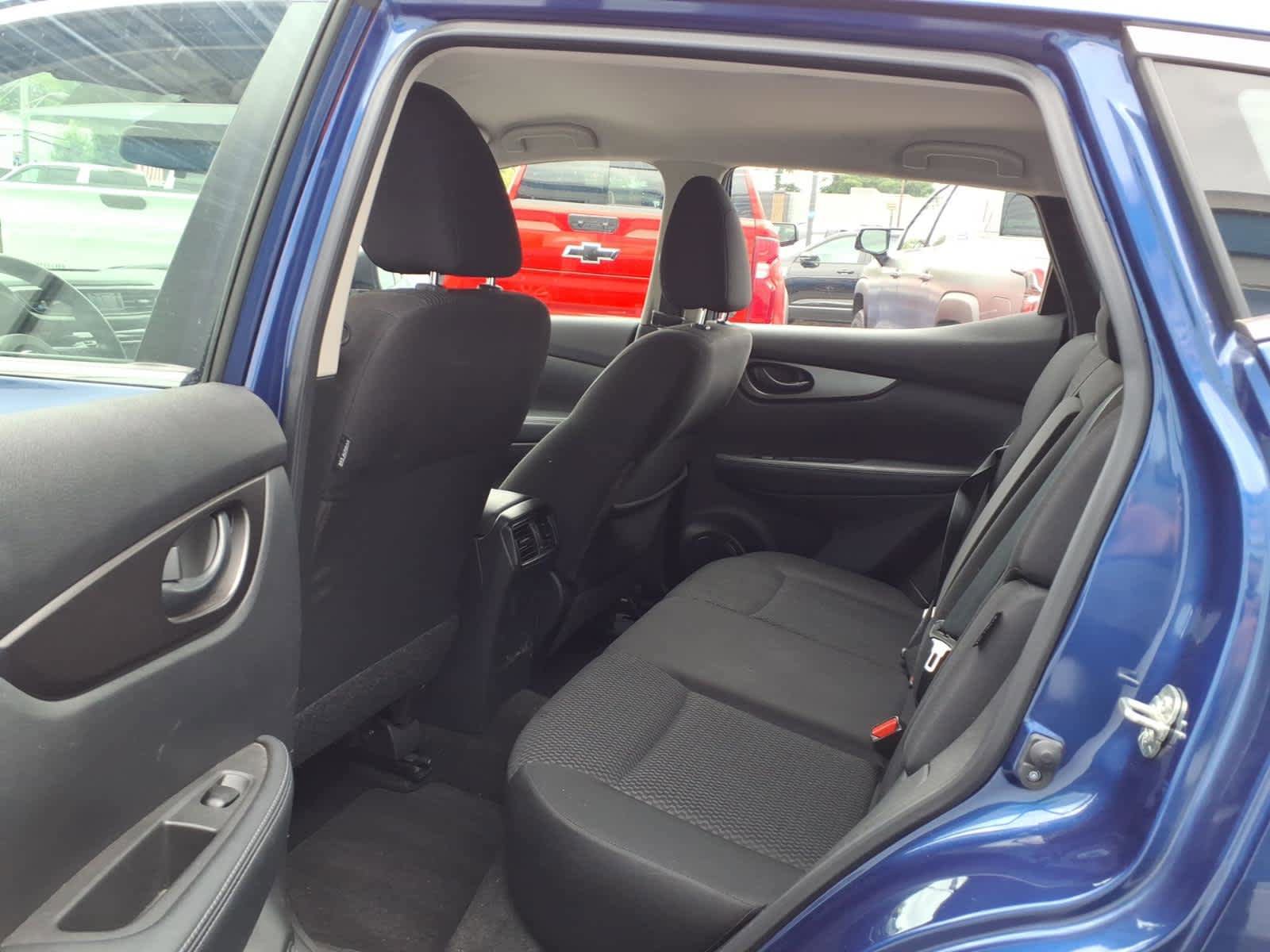 Used 2020 Nissan Rogue Sport S w/ Appearance Package AWD/4WD image 17