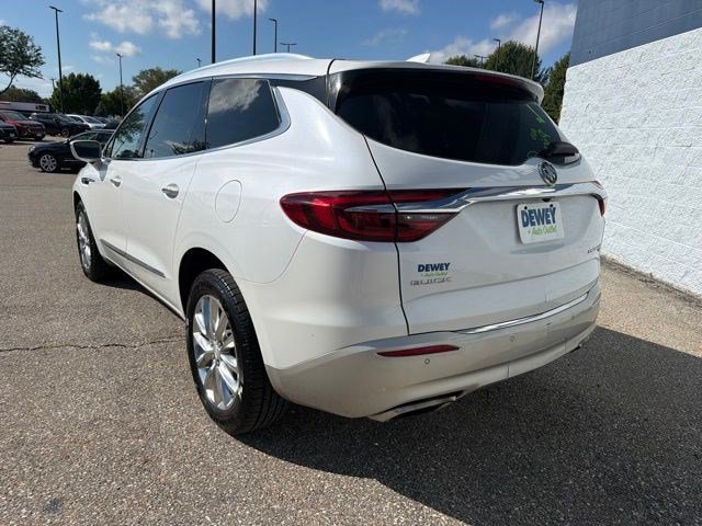 Used 2018 Buick Enclave Essence AWD/4WD image 3