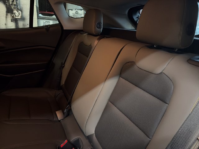 Used 2024 Chevrolet Trax ACTIV w/ Driver Confidence Package FWD image 30