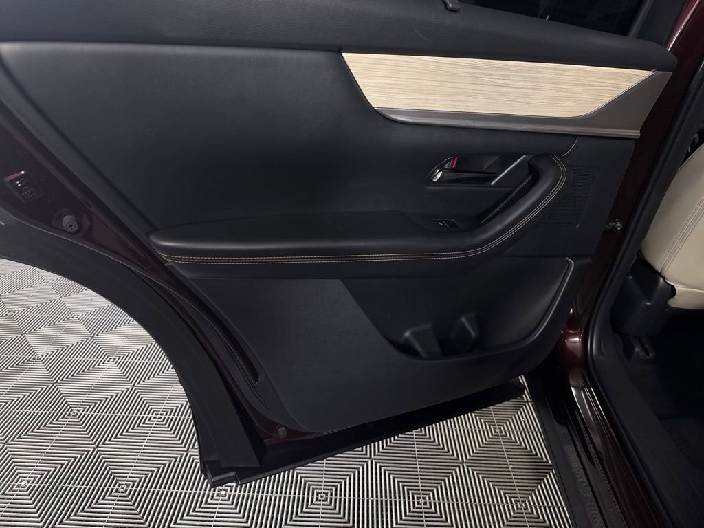 Used 2024 MAZDA CX-90 3.3 Turbo w/ Premium Package AWD/4WD image 28