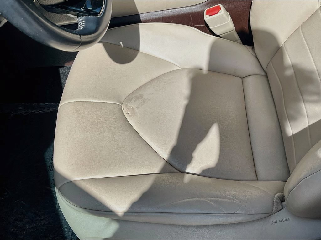 Used 2020 Toyota Highlander XLE FWD image 19