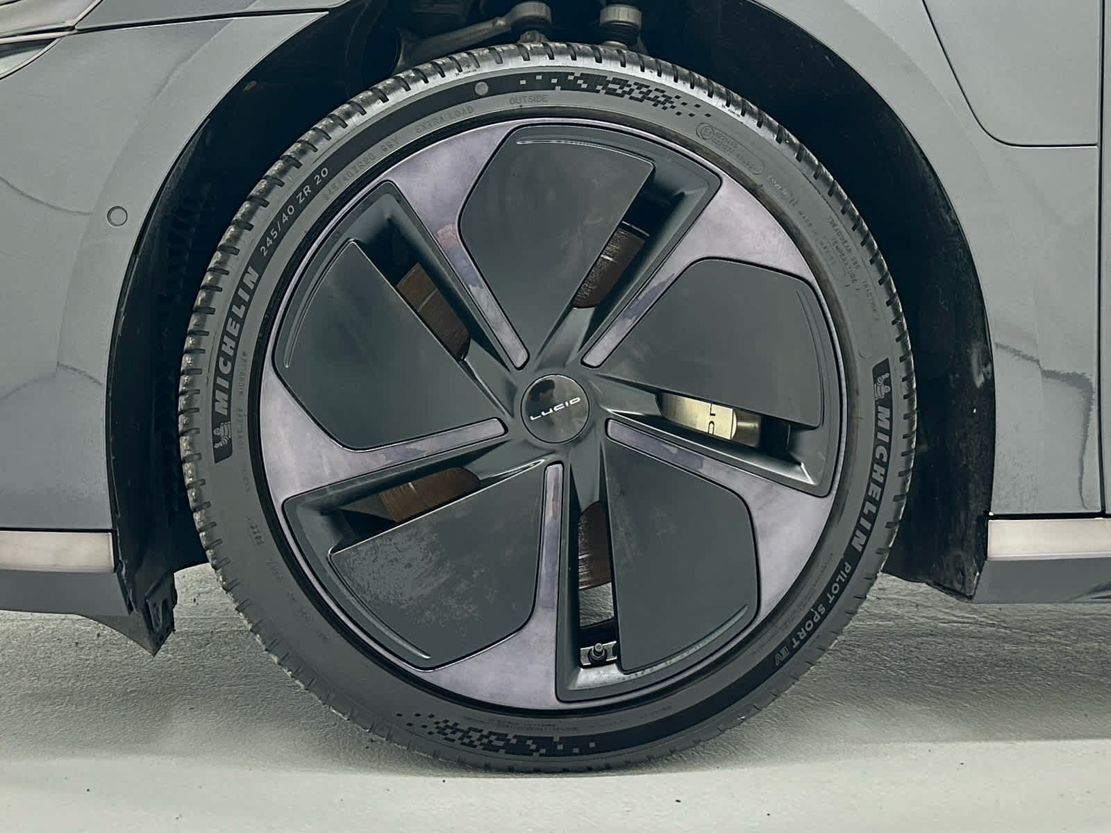 Used 2024 Lucid Air Touring AWD/4WD image 9