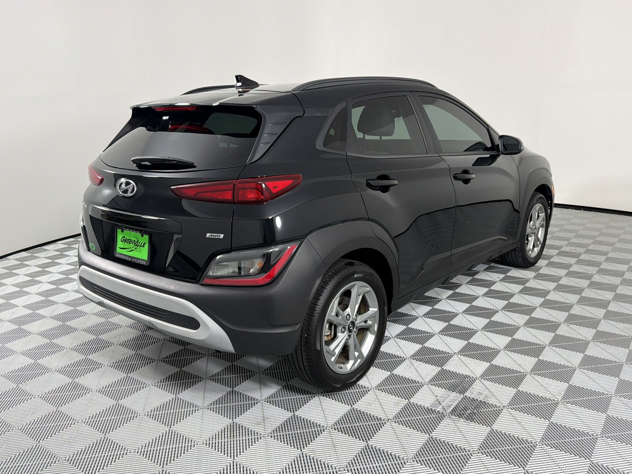 Used 2023 Hyundai Kona SEL w/ Cargo Package AWD/4WD image 9