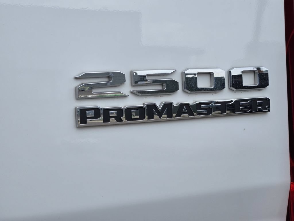 Used 2025 RAM ProMaster 2500 w/ Convenience Group FWD image 14