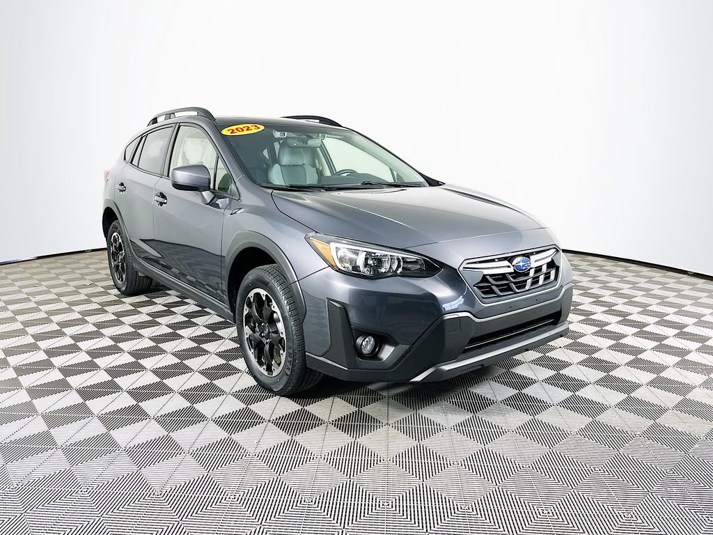 Used 2023 Subaru Crosstrek 2.0i Premium image 3