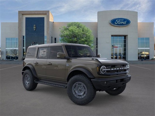 New 2025 Ford Bronco Outer Banks w/ Sasquatch Package image 7