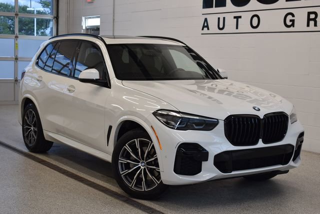 Used 2023 BMW X5 xDrive40i w/ M Sport Package AWD/4WD video 1