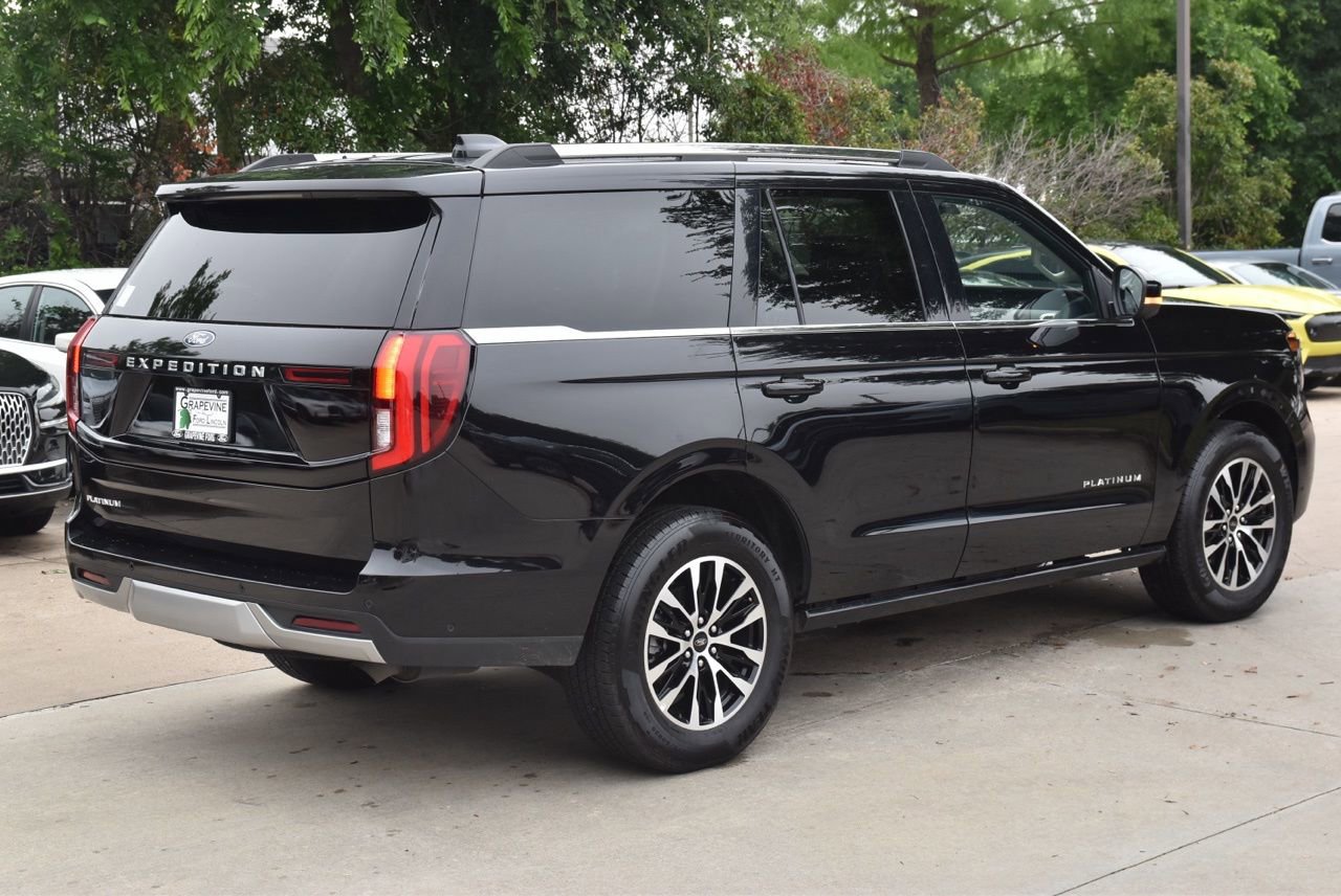 Certified 2025 Ford Expedition Platinum AWD/4WD image 7
