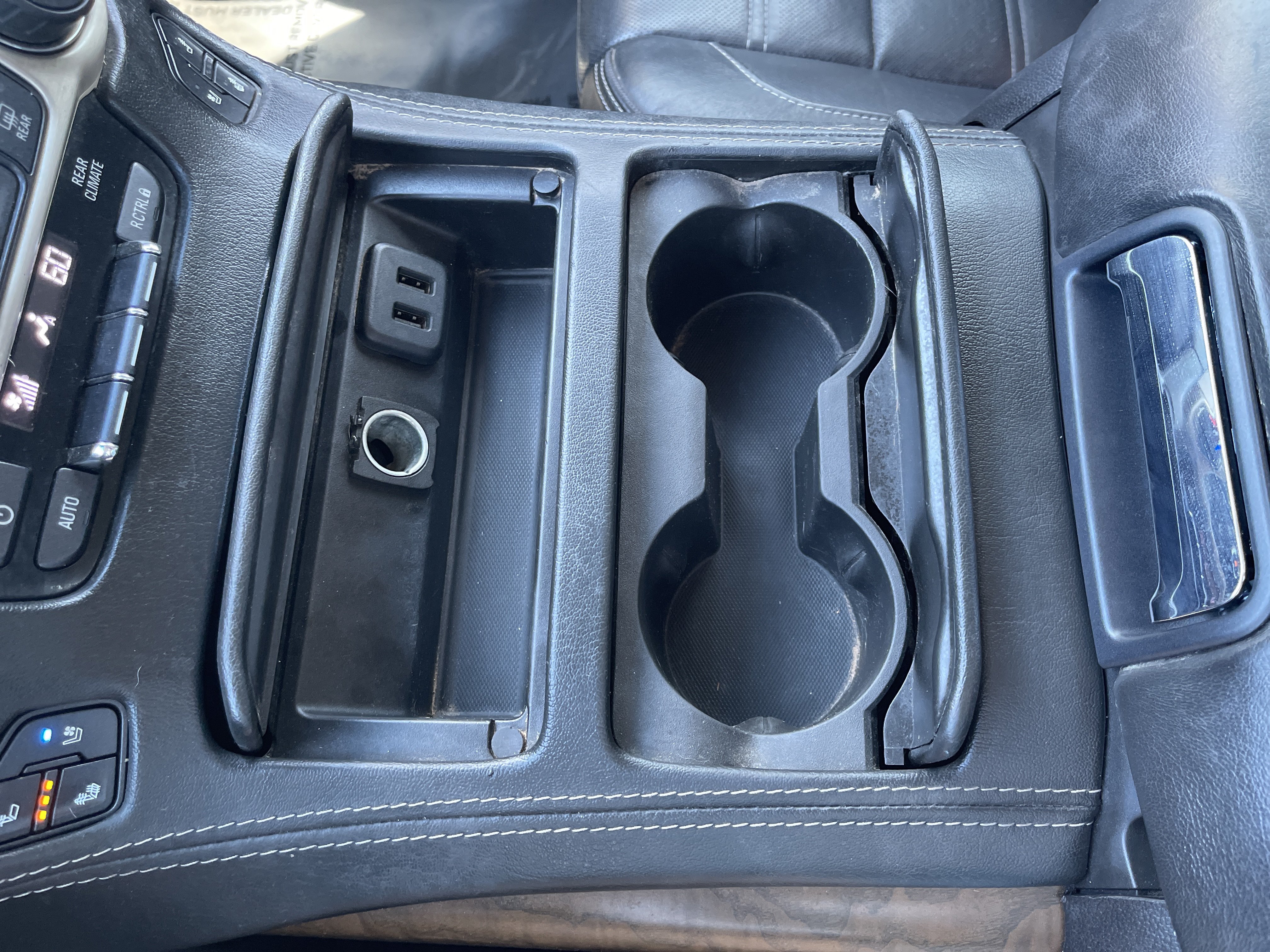 Used 2019 GMC Yukon XL Denali RWD image 30