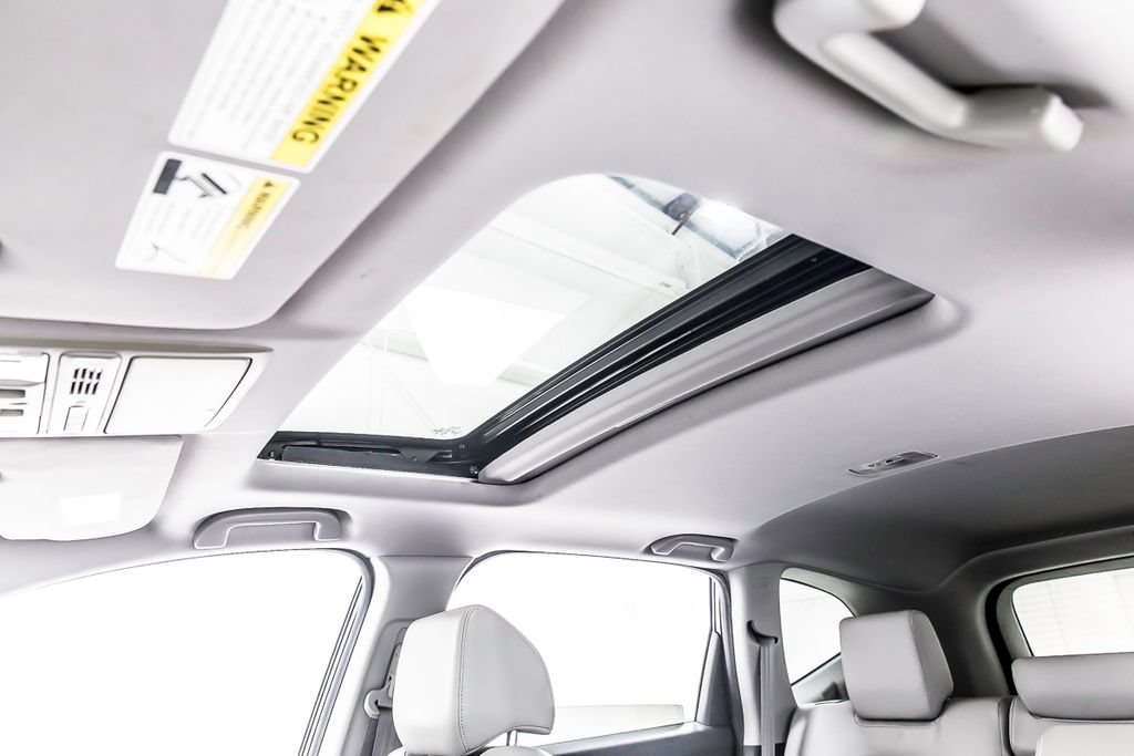 Used 2019 Honda CR-V Touring image 17