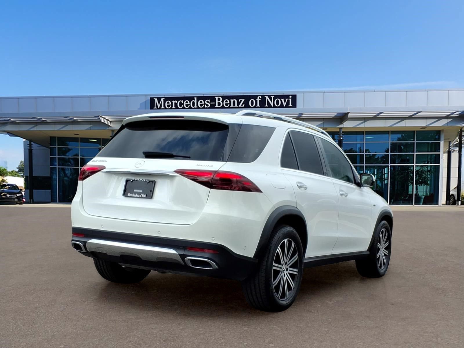 Certified 2025 Mercedes-Benz GLE 450e 4MATIC image 5