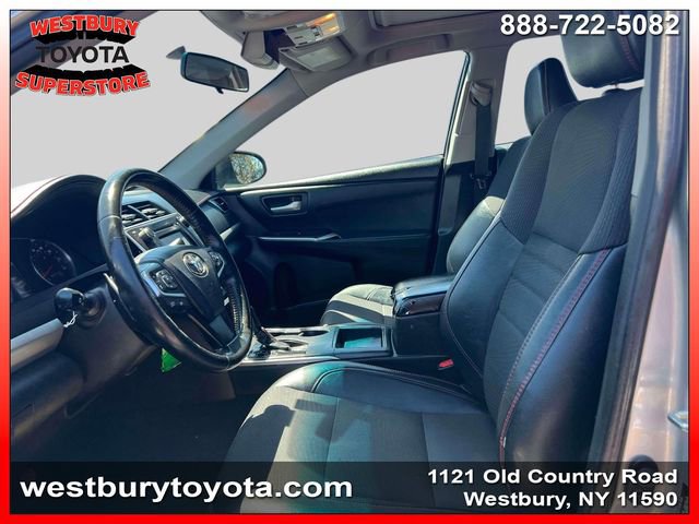 Used 2016 Toyota Camry SE w/ Moonroof Package FWD image 14