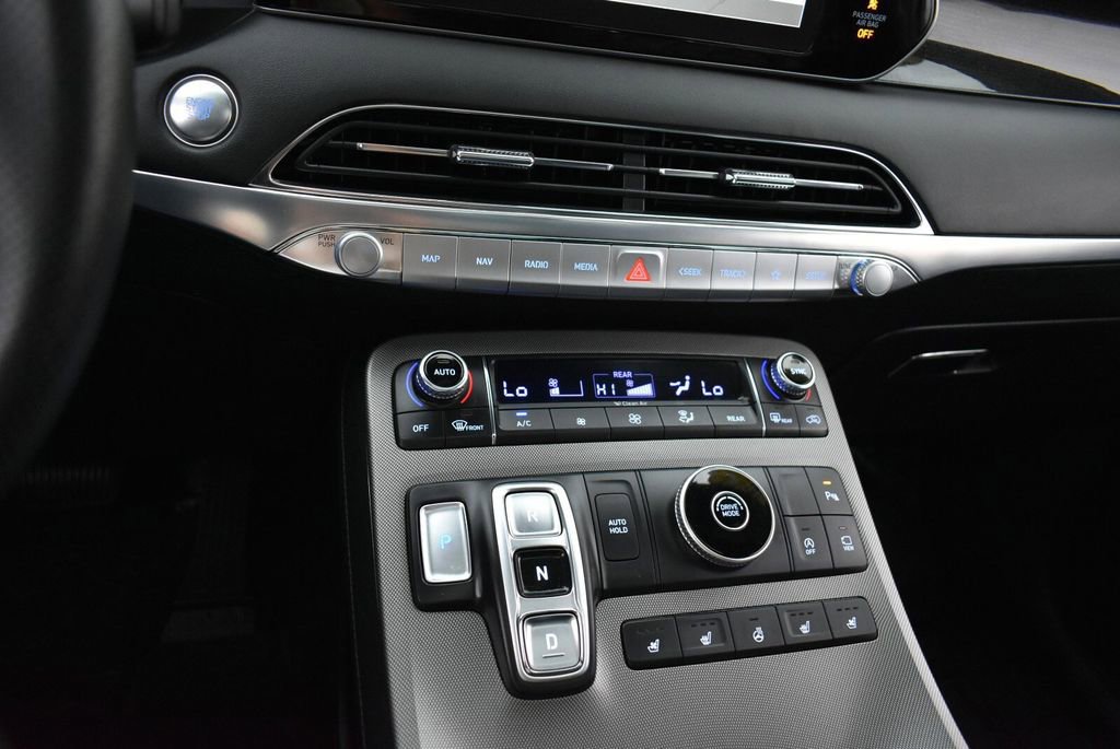 Used 2022 Hyundai Palisade Calligraphy image 19