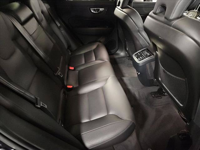 Used 2019 Volvo XC60 T5 Inscription w/ Protection Package Premier FWD image 21