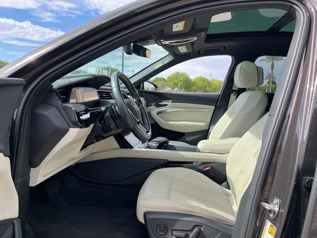 Used 2024 Audi Q8 e-tron Premium Plus w/ Premium Plus Package AWD/4WD image 10