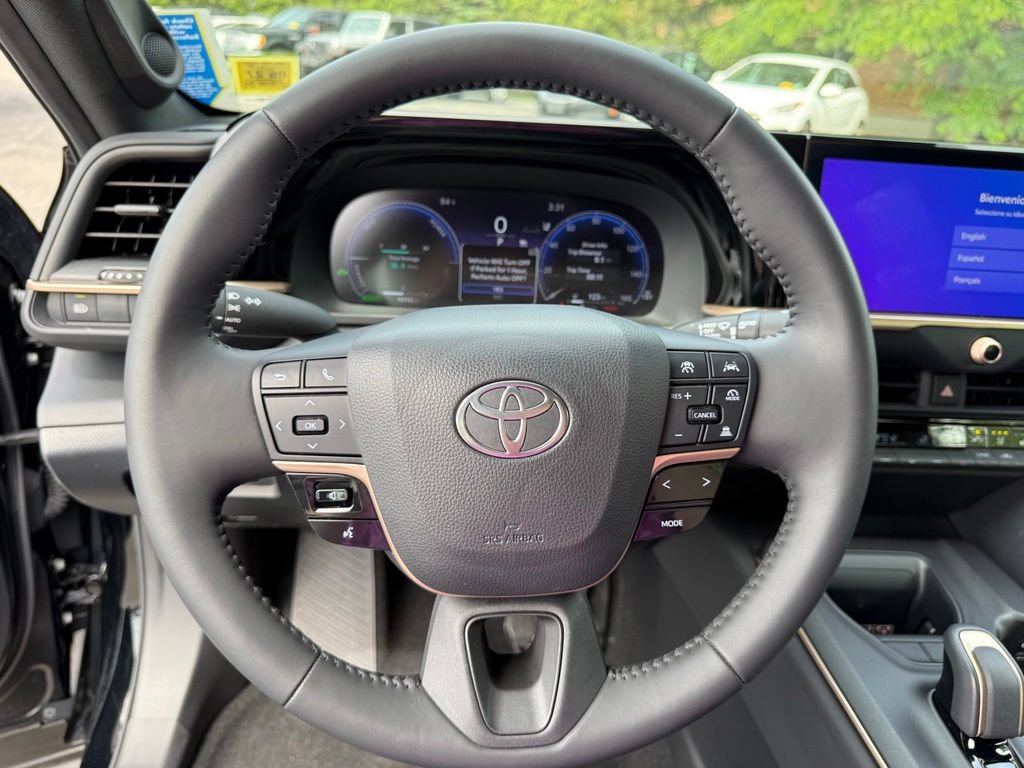 Used 2023 Toyota Crown AWD/4WD image 6