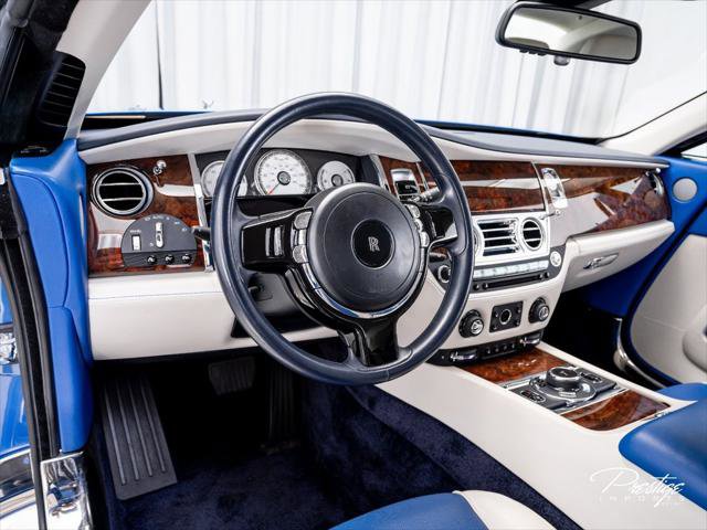 Used 2017 Rolls-Royce Wraith RWD image 27