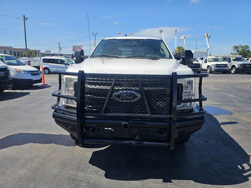 Used 2019 Ford F250 XL w/ Power Equipment Group image 3